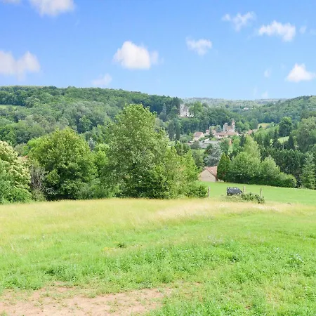 Majestic With Swimming Pool Holiday home *