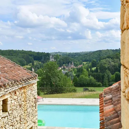 Majestic With Swimming Pool *